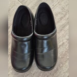 Women's Black Slip-On Shoes